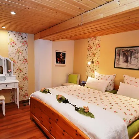 Ferienwohnung-haus-am-wald *